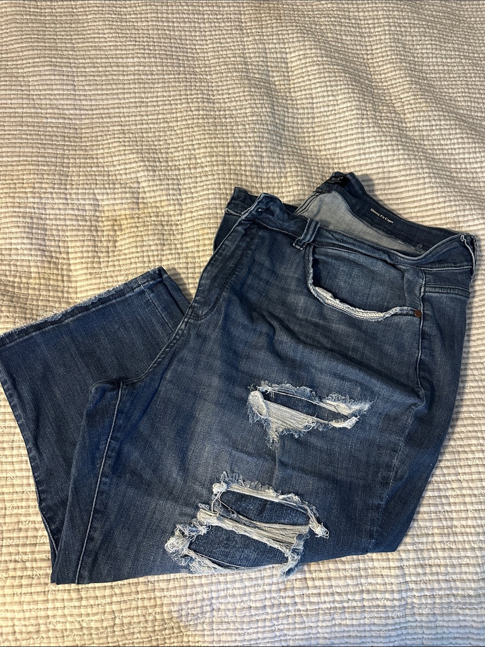Judy Blue Medium Dark Blue Distressed Skinny Capri Jeans